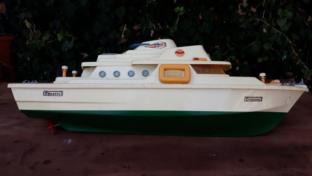 Barco brinquedo vintage Medidas  C 64 x A 19 X L 16 cm