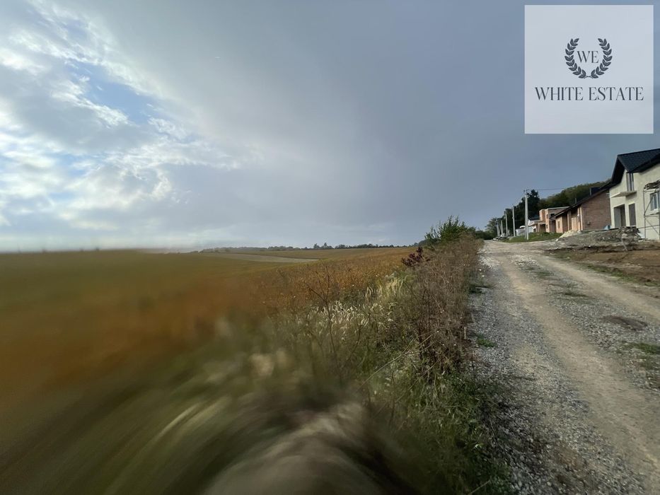 Продаж земельної ділянки с. Підгородне