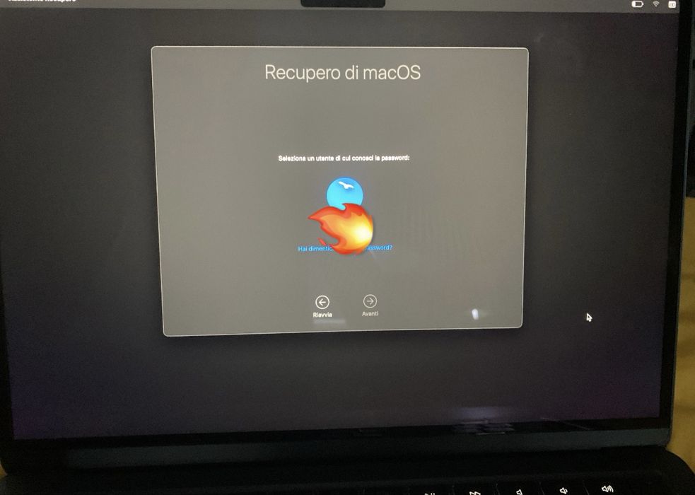 MacBook Air 13 M3 Icloud