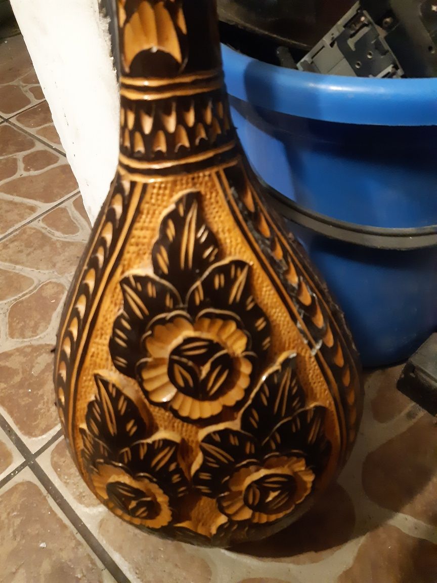 Drewniana artapa gitarka
