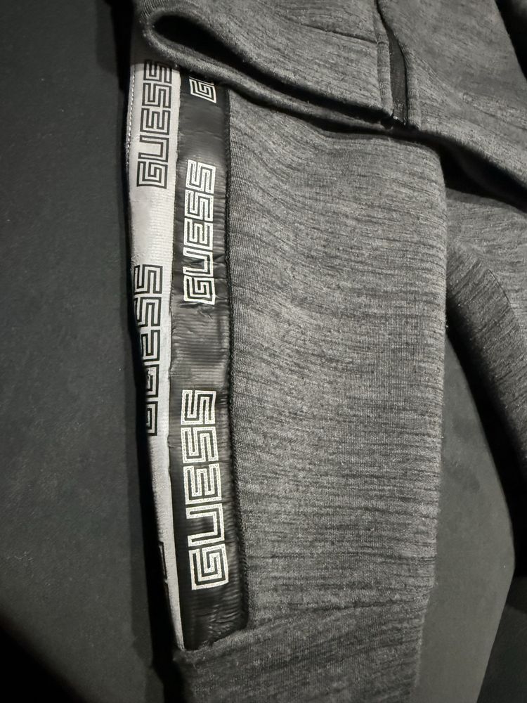 Dres baby Guess 6/9 miesięcy
