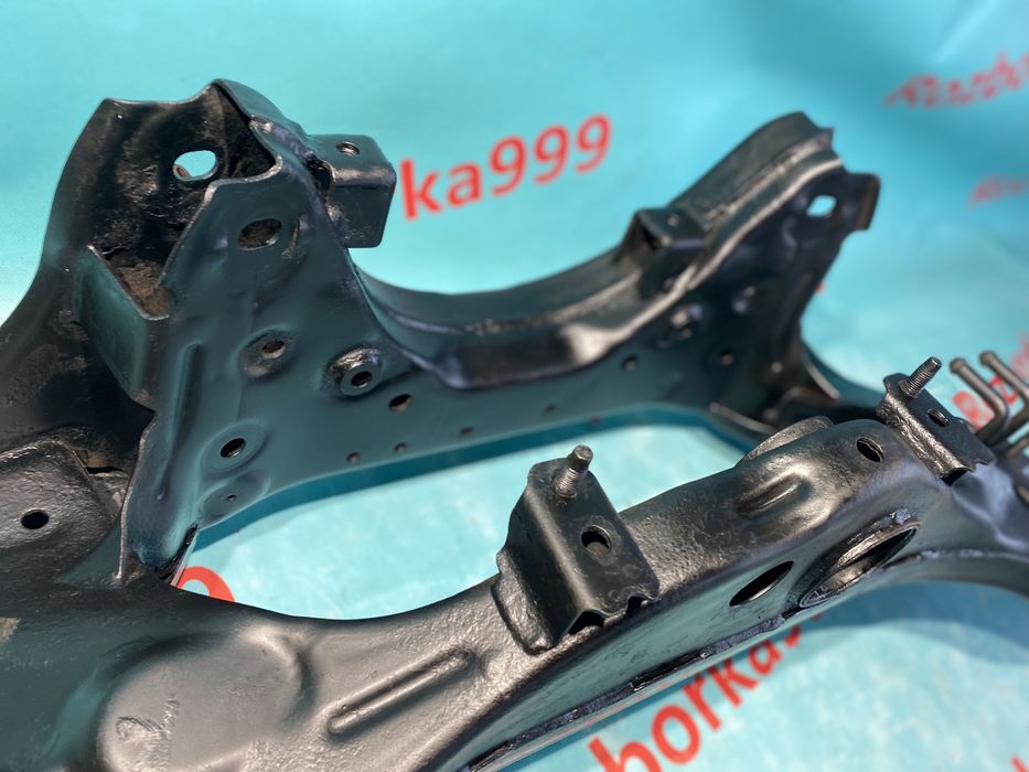 Балка задня Nissan Qashqai j10 4x4 подрамник Кашкай 4wd