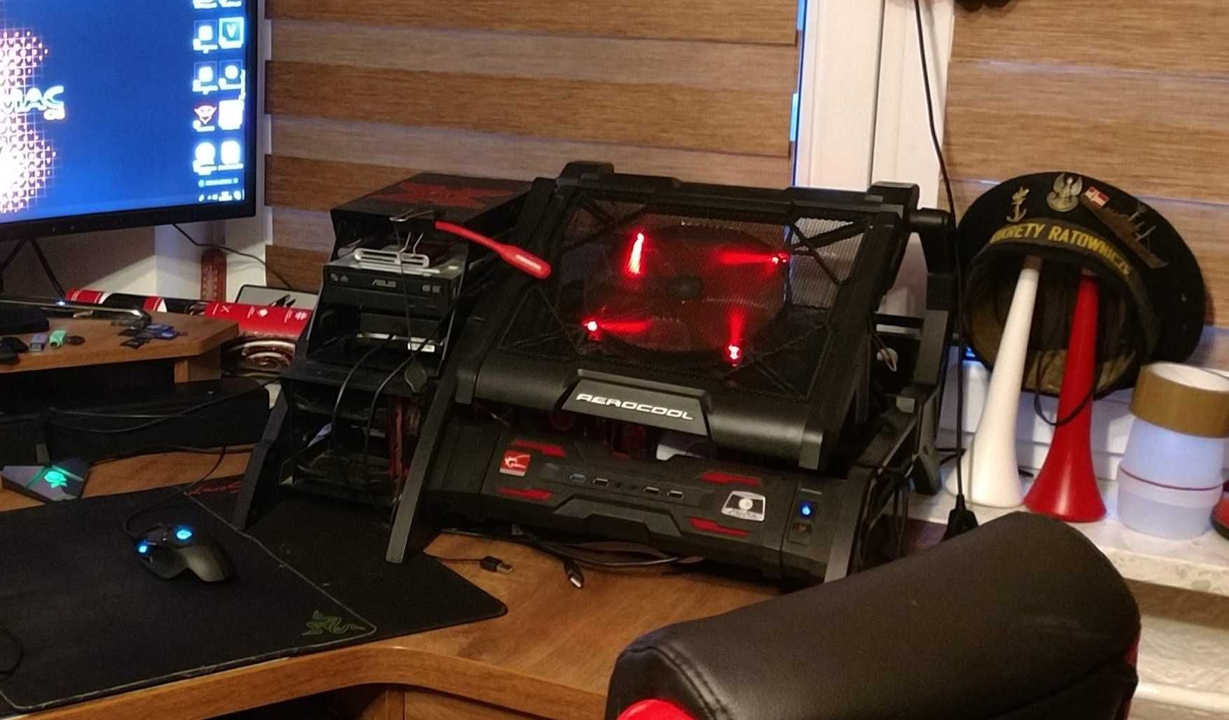 Obudowa Komputerowa  Plus  Nagrywarka  ASUS SATA