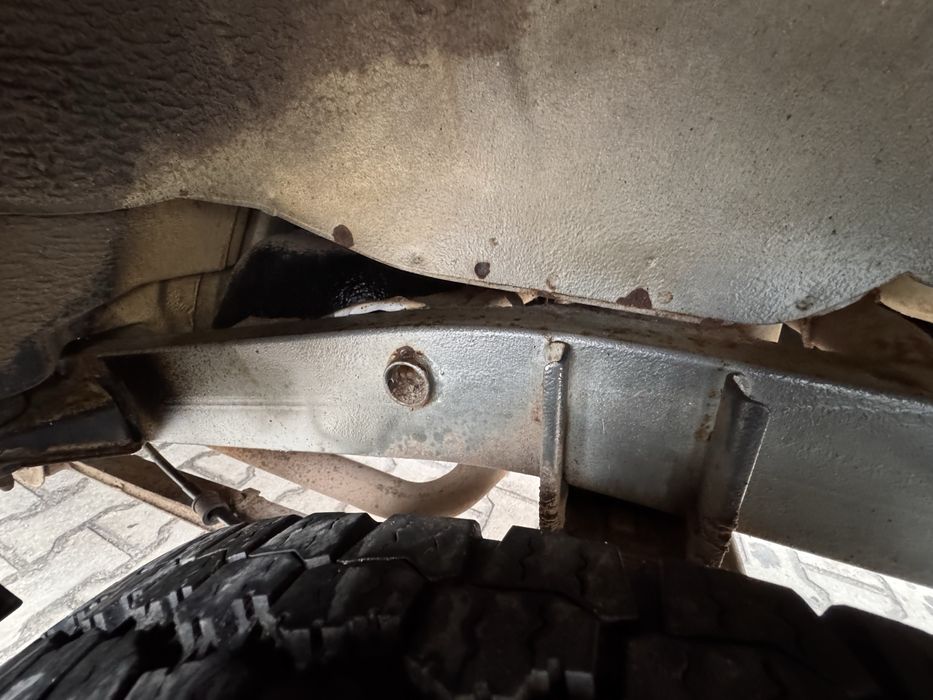 Suzuki Jimny 1.3 dohc; nadwozie + inne części