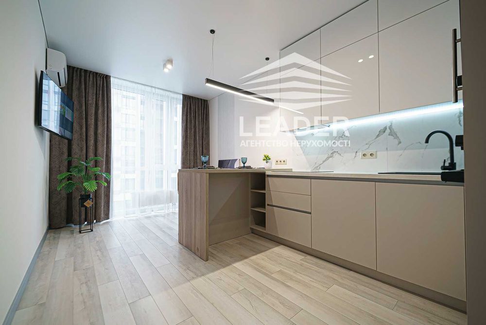 Продам 1к.Жк"Лісопарковий"-ПАНОРАМНА-СТИЛЬНА-Два Кондиціонера+2 Плазми