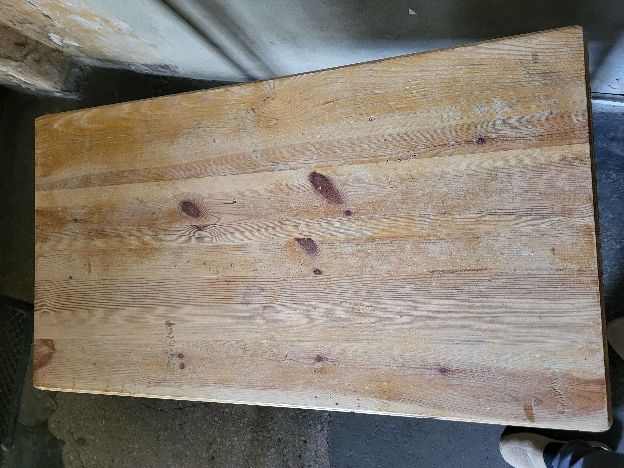 Sprzedam stół z drewna