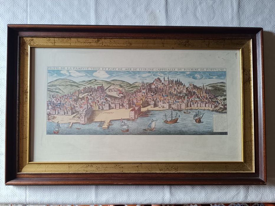 Quadro com gravura do porto de Lisboa antes do terramoto de 1755.

30€