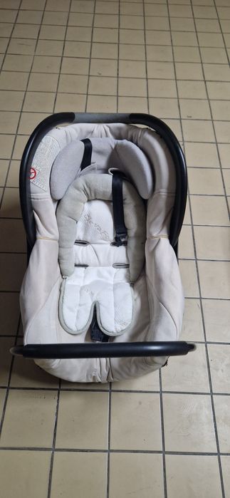 Carrinho de bebé- bebé confort