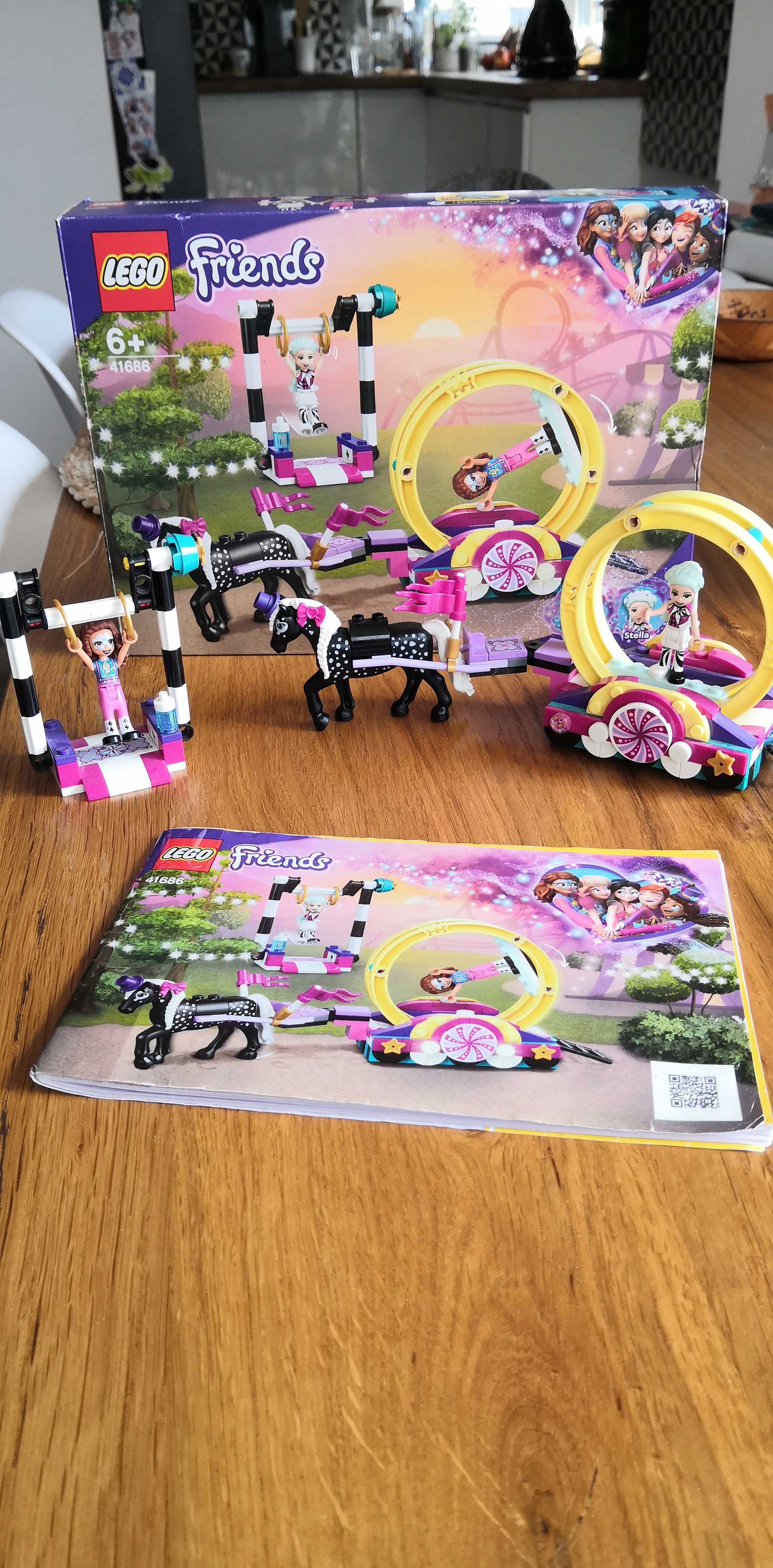 Zestaw LEGO Friends cyrk 41686 Magiczna akrobatyka