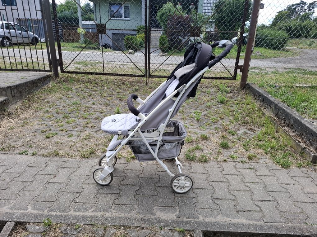 Wózek spacerowy dla dziecka