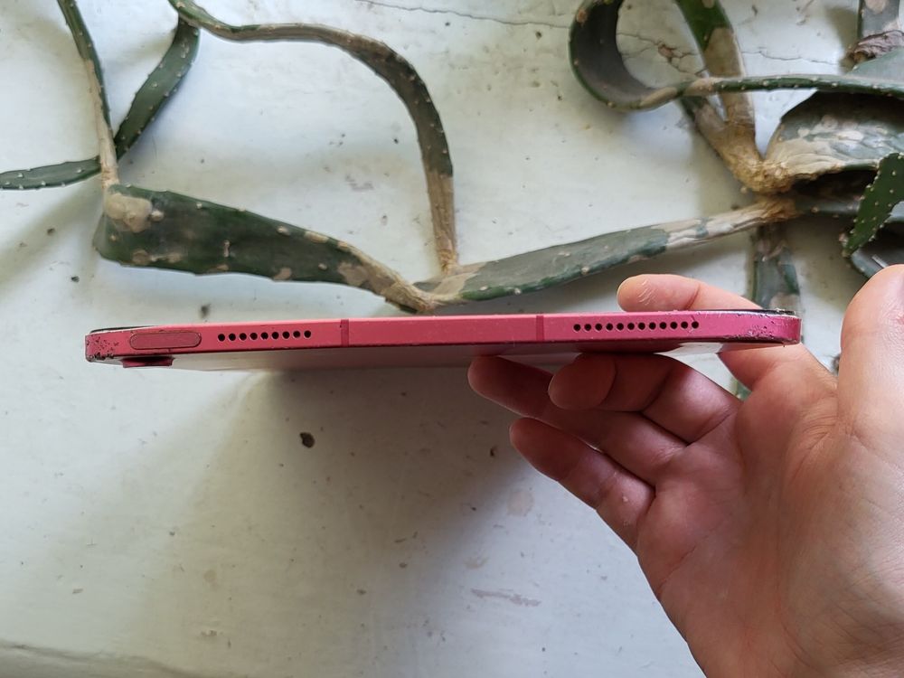 Планшет Apple iPad 10 покоління 10.9" 64 GB