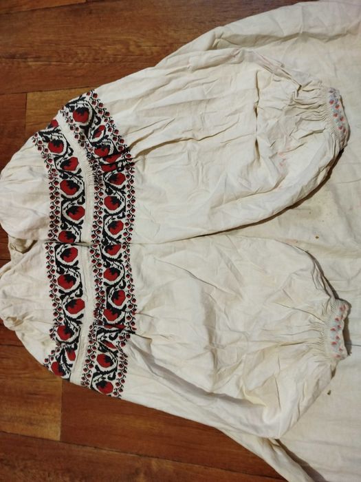 Старовинна вишита сорочка