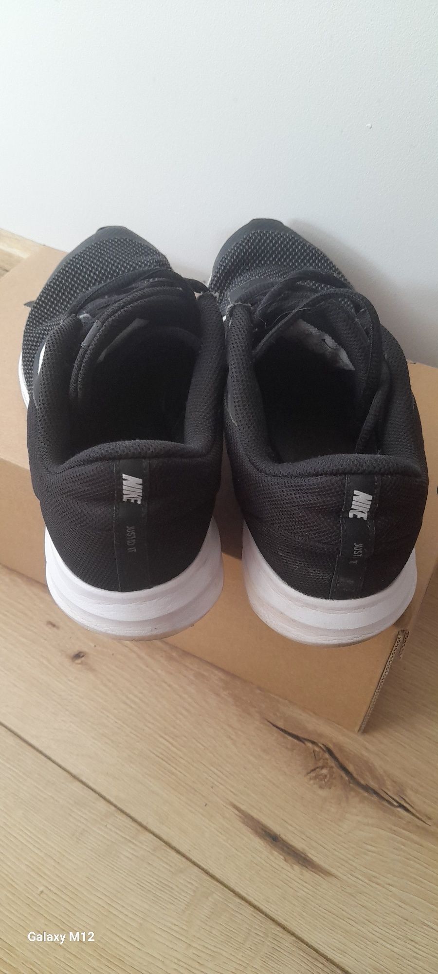 Buty sportowe 38 chlopiece