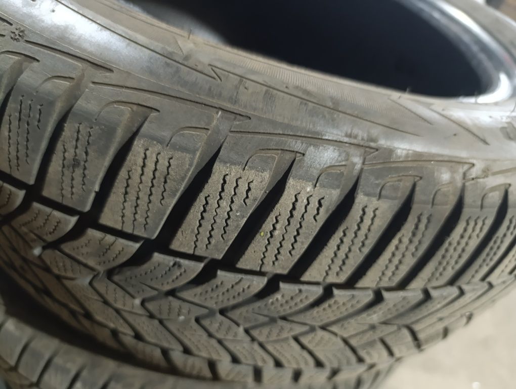 Зимові шини GoodYear Ultra Grip Performance, 195/55 R15 85H