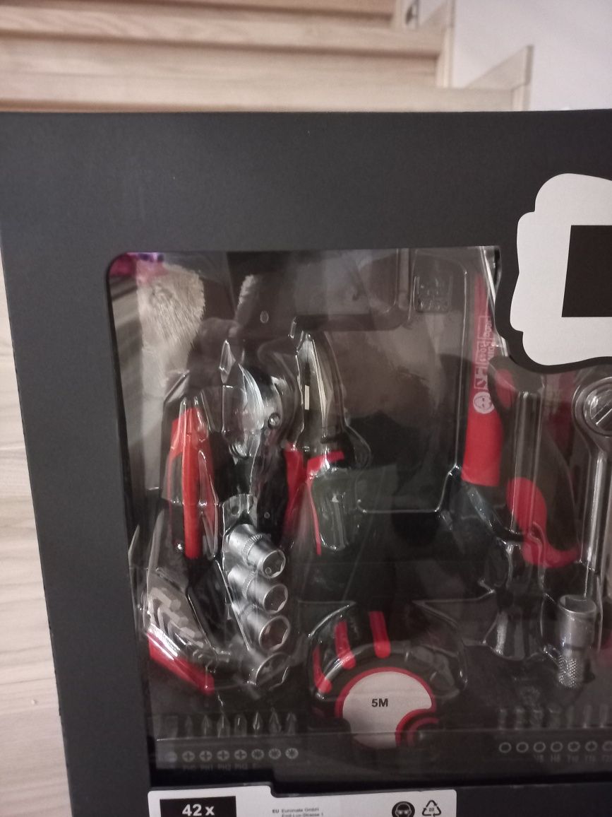Narzędzia 42szt komplet nowe!