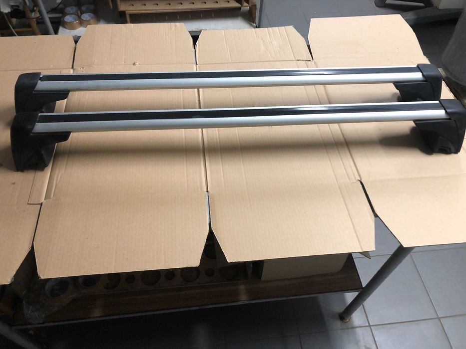 Oryginalny bagażnik dachowy na relingi alu do BMW X1 (E84)