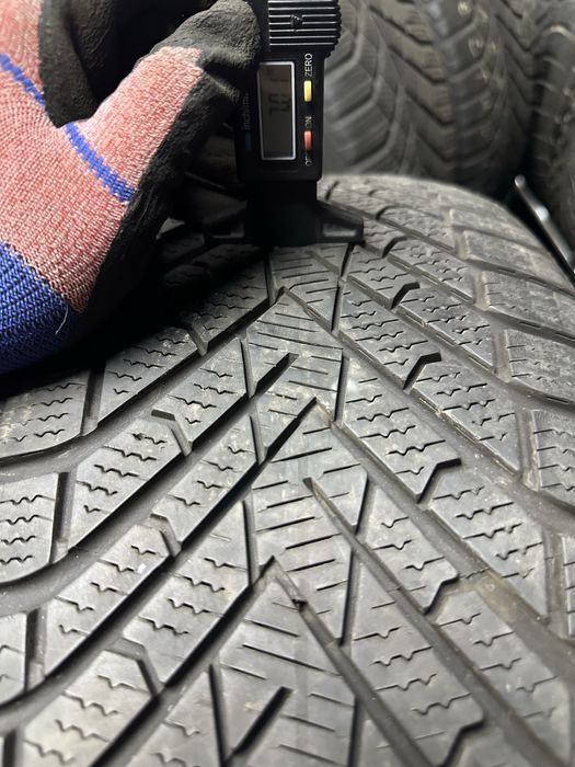 Комплект зима 235/60/18 Pirelli