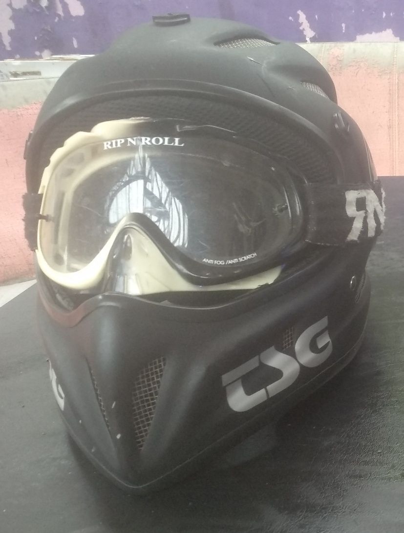 Фулфейс Шолом Fullface розмір L-XL 58-64 Новий з комплектними прокладк