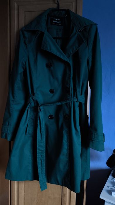 Płaszcz jesienny Stradivarius