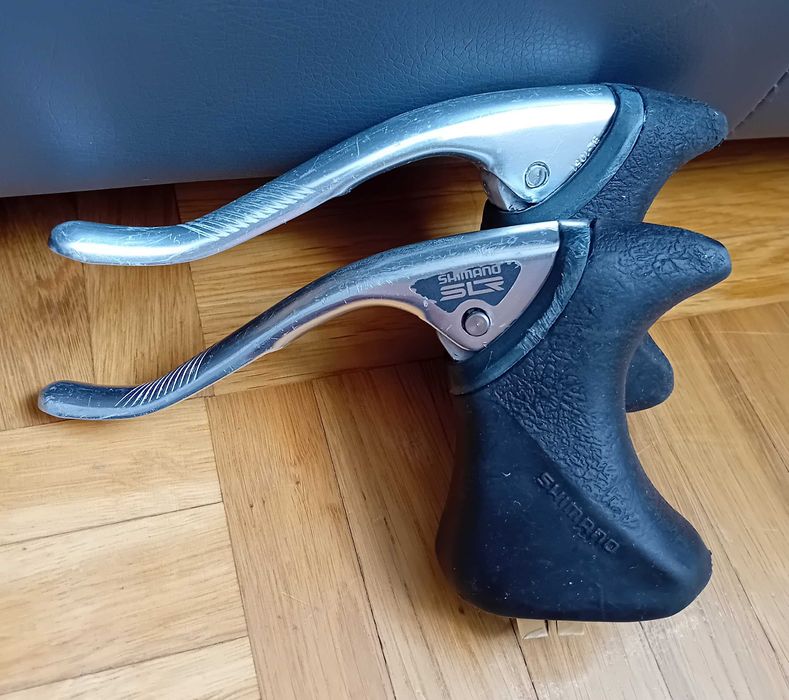 Klamki,dźwignie hamulca Shimano 105,SLR model BL-1051 ,Japan / RETRO/.