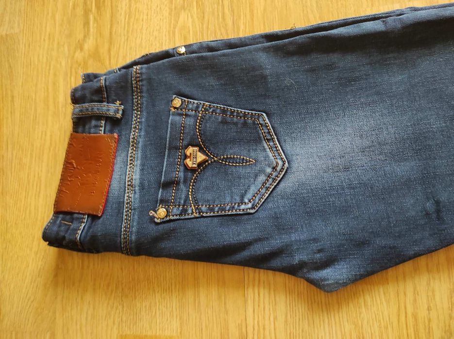 Темно-сині джинси з B-star