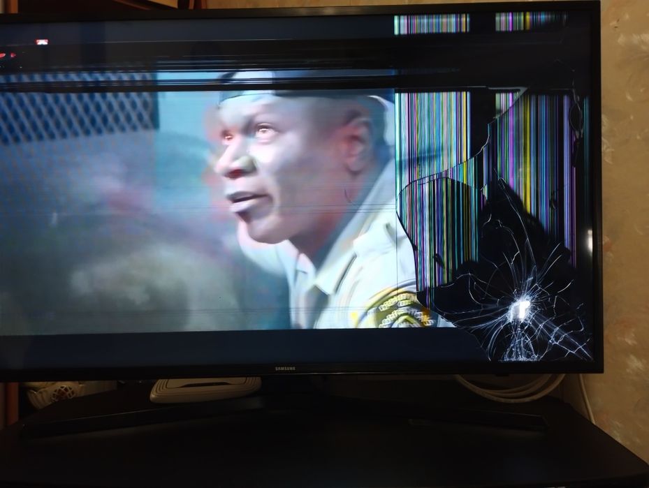 Продам телевизор