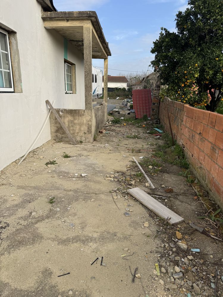 Vendo casa em fase de remodelacao