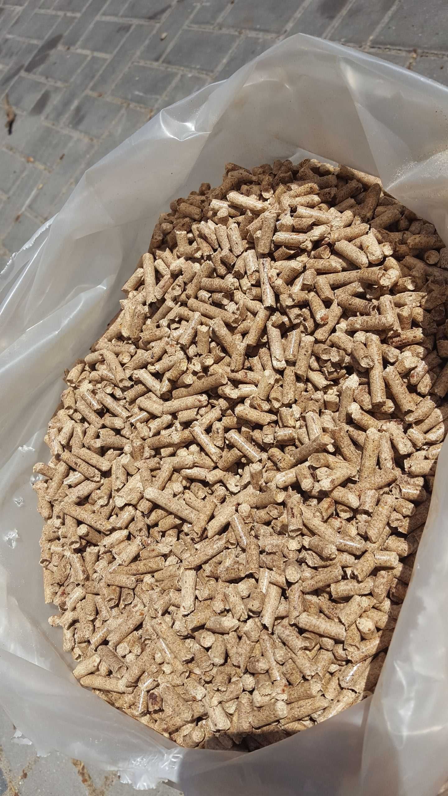Pellet drzewny sosnowy workowany Pellet PLUS