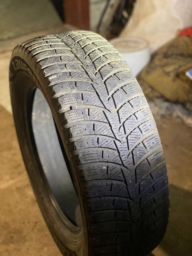 Laufenn 215/60r16