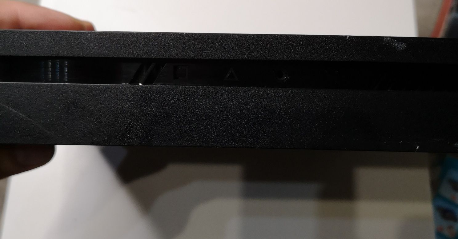 Плейстейшен 4 slim 1 терабайт PlayStation 4 на відновлення приставка