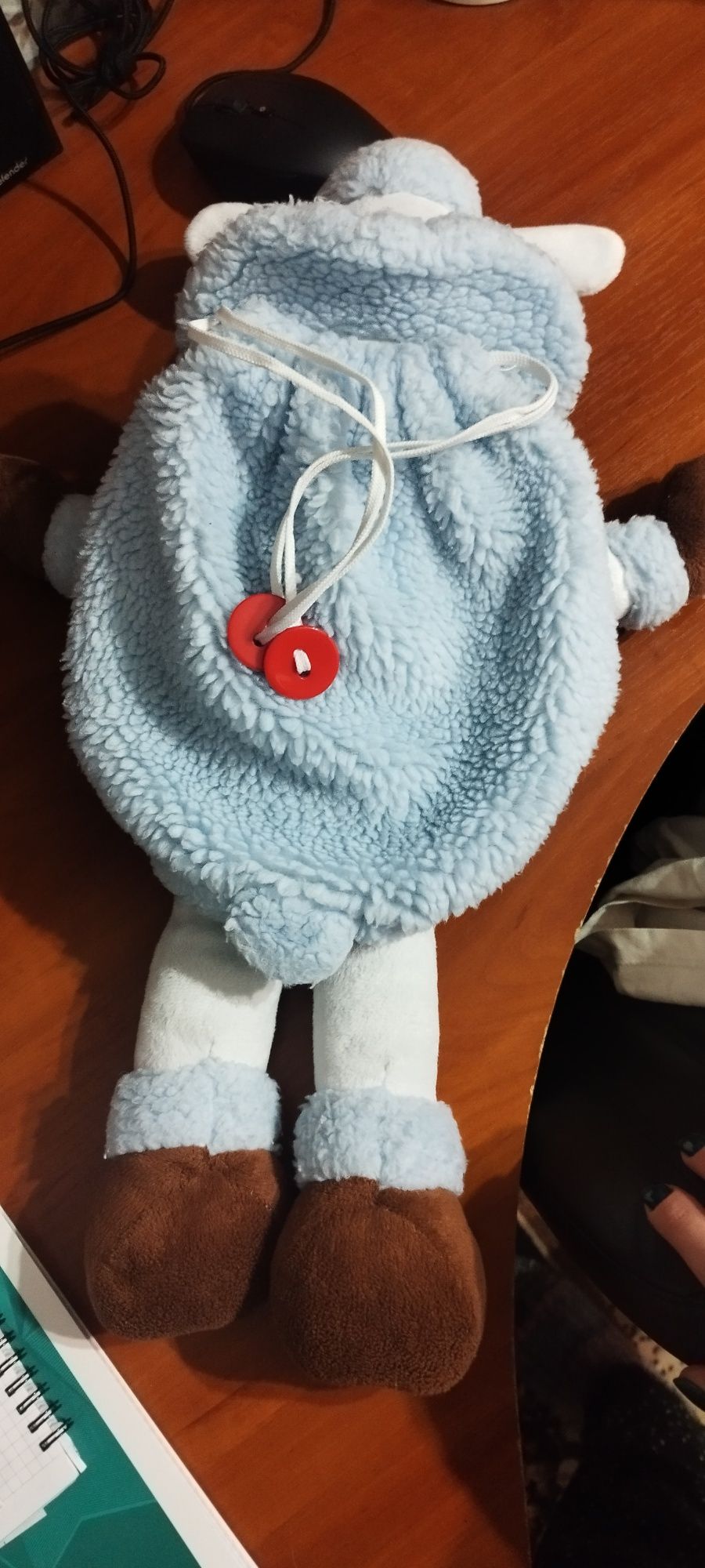 Мягкая игрушка овечка с сумочкой за спиной