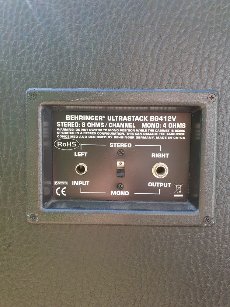 Kolumna 4x12 Bugera Behringer BG412V Ultrastack