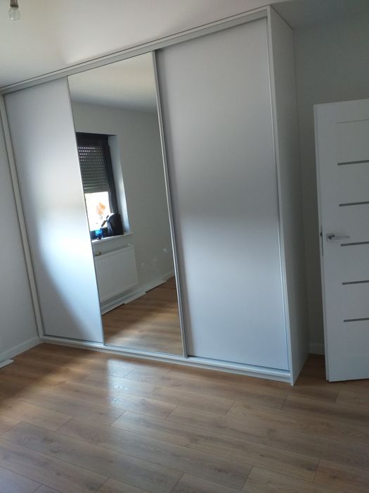 Meble na wymiar .Szafy przesuwne - , Meble kuchenne,Regały,Biurka