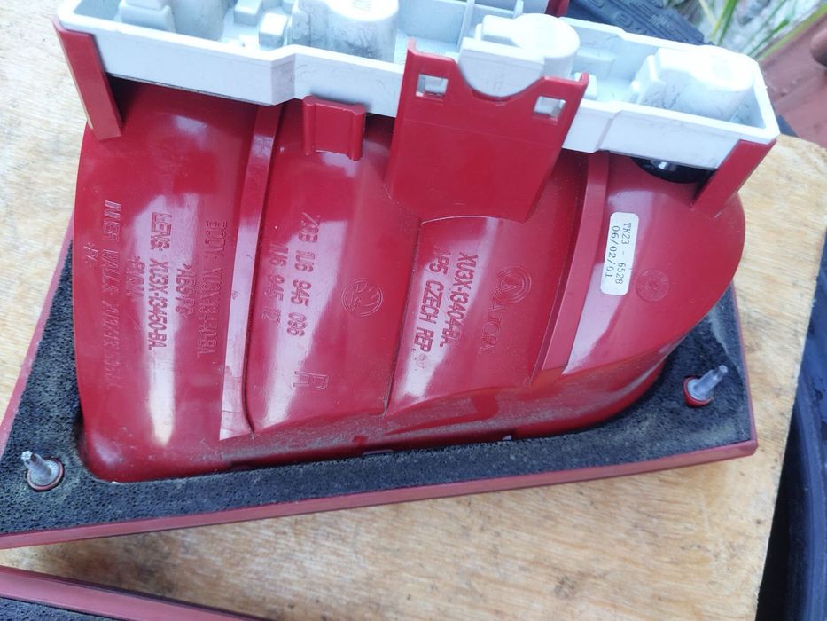 Задні стопи фонарі skoda octavia tour рестайл оригінал