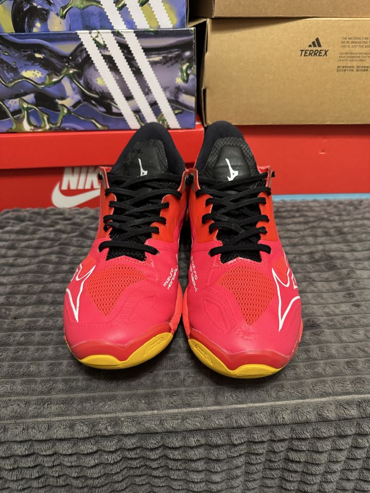 Чоловічі кросівки для приміщень Mizuno WAVE MIRAGE 5 42(27см) оригіна