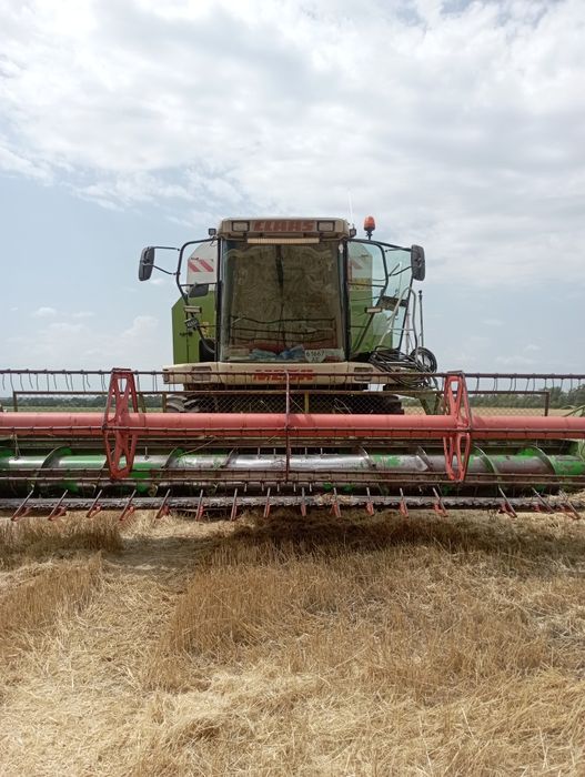 Продаж Комбайну Class Mega 204