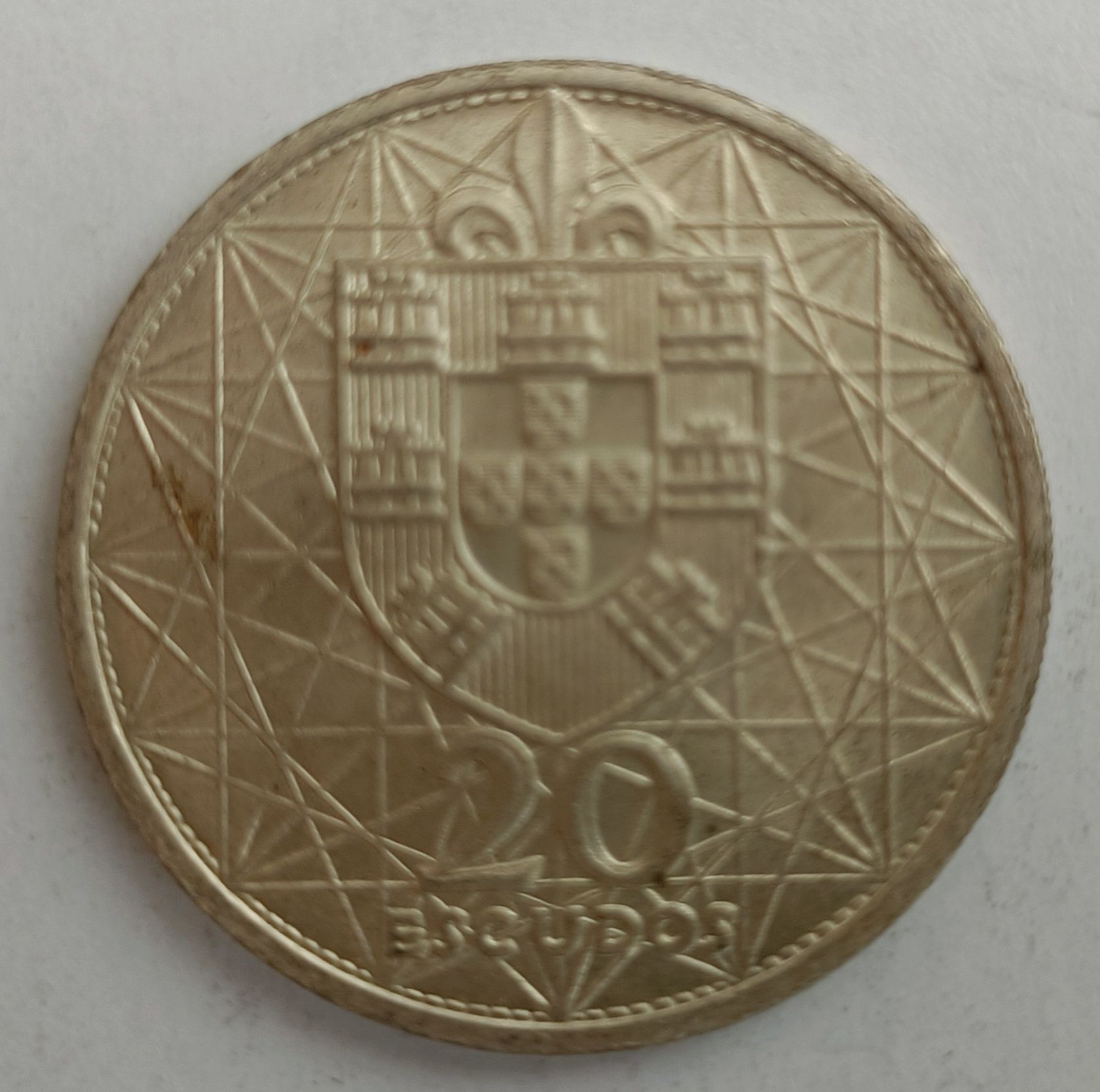 Moedas comemorativas de 1966 e 1970. Medalha de 1979