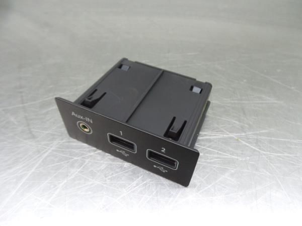 Módulo USB / AUX / IPOD RENAULT Clio V (BF_)