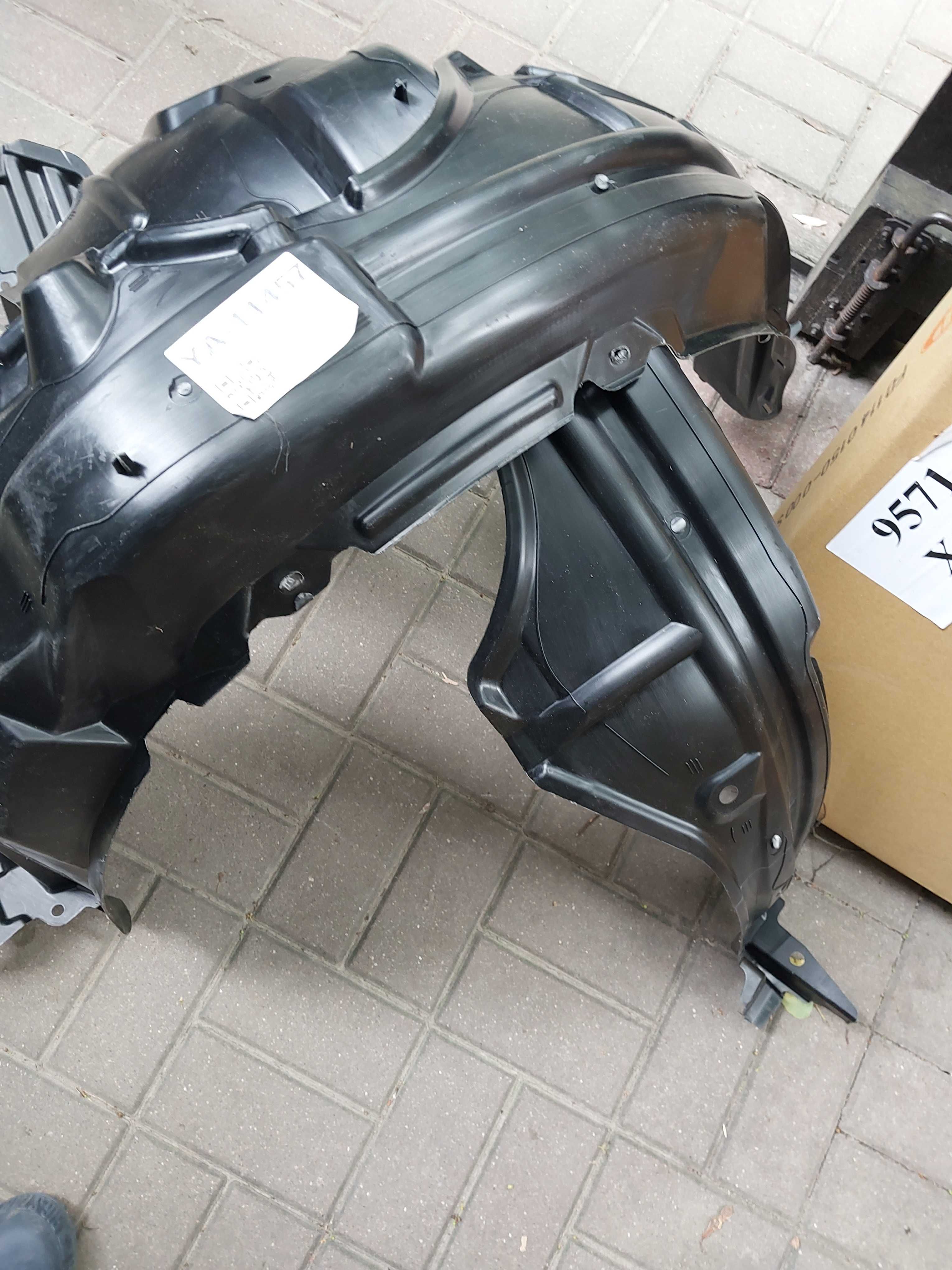 TOYOTA YARIS III 2011 + nadkole przednie nowe
