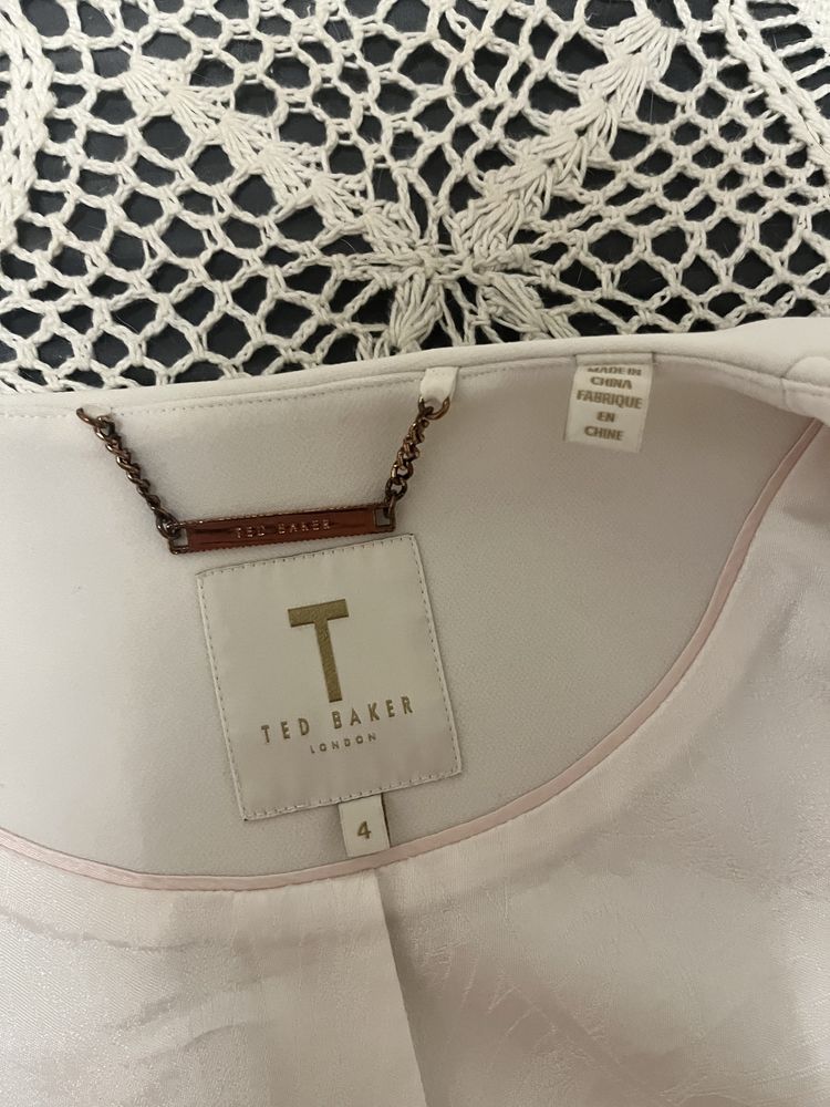 Укороченный пиджак Ted Baker