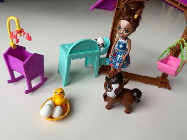 lalka enchantimals Żłobek na Farmie – Haydie Horse i Trotter