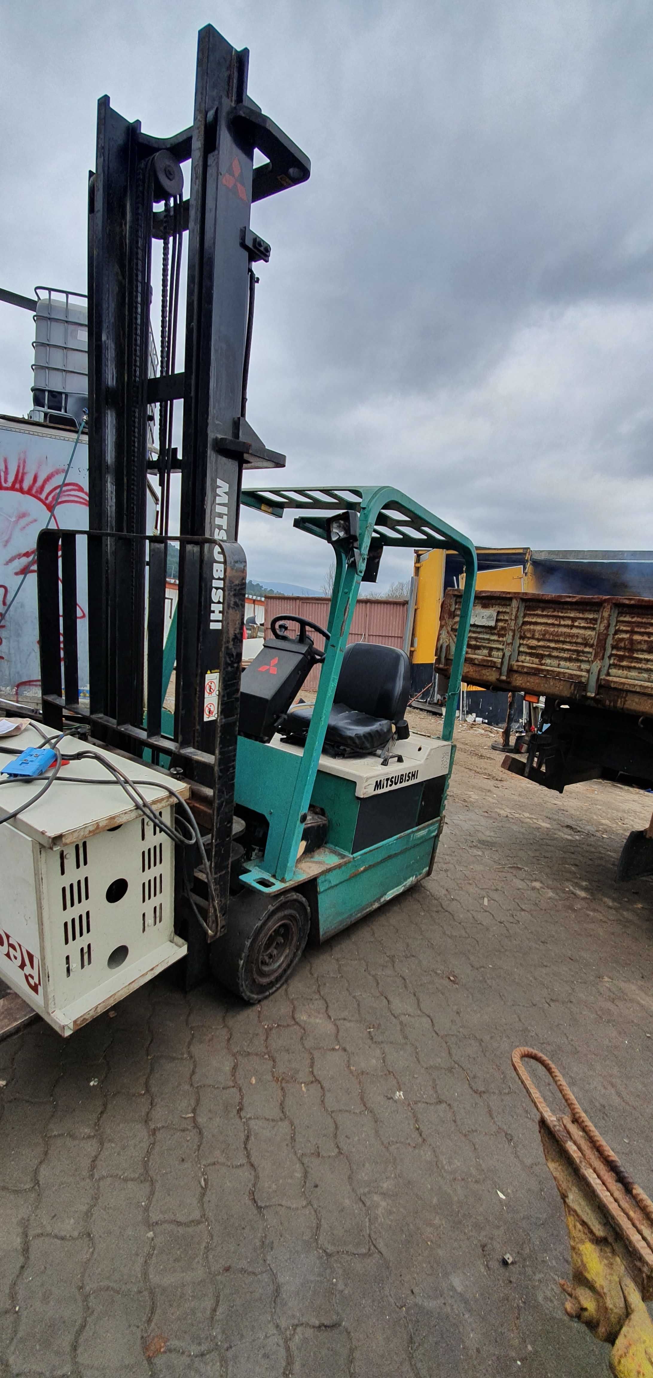 Empilhador Mitsubishi 1.6 t elétrico