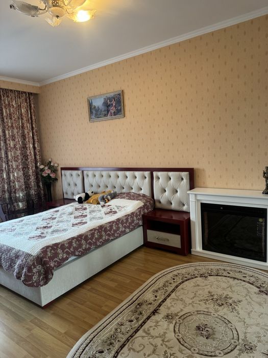 Продаж 2 кім ЦЕНТР 81 м, з якісним ремонтом