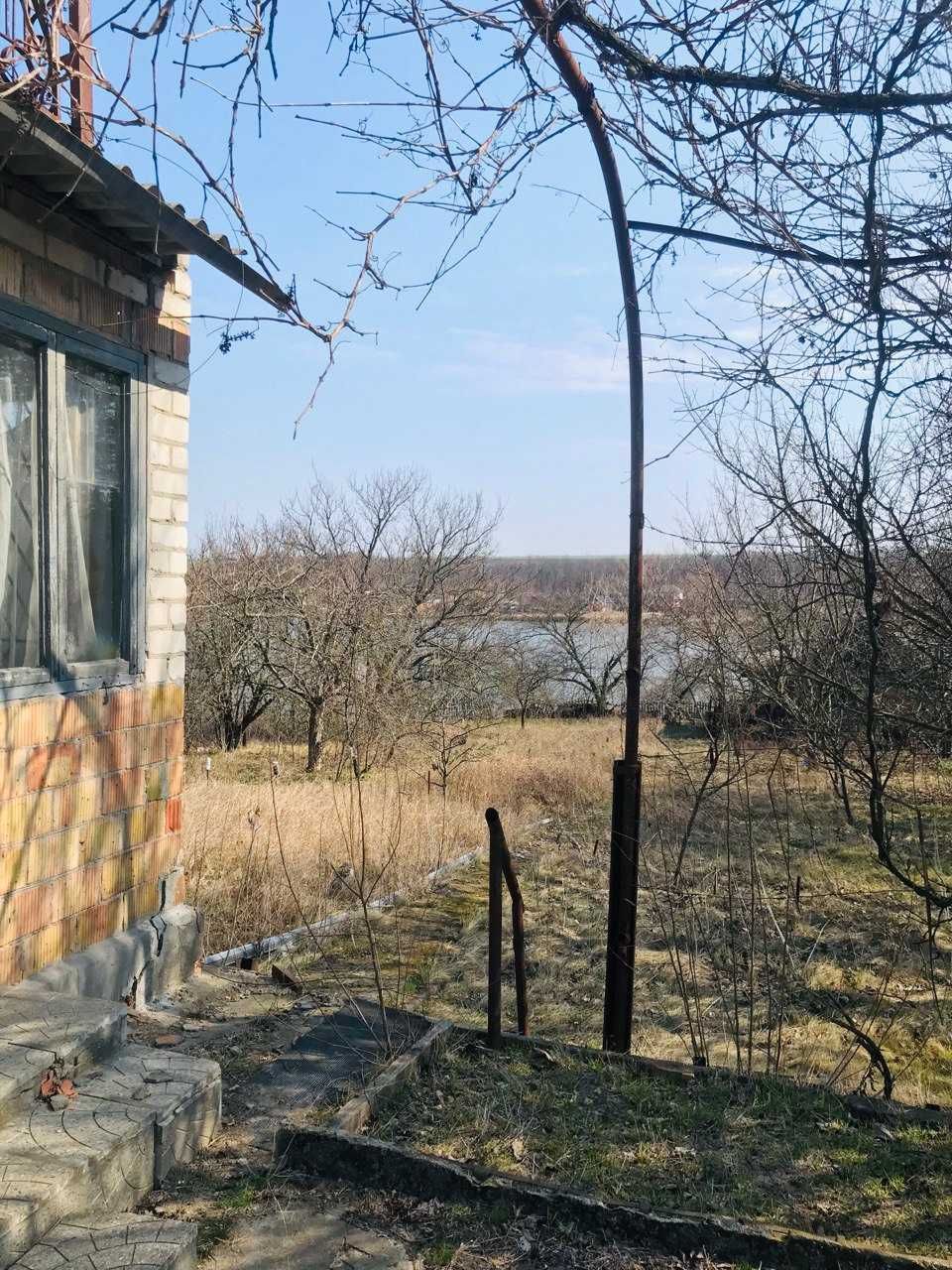 Продам дачу. Антоновские ставки. Первая линия от воды