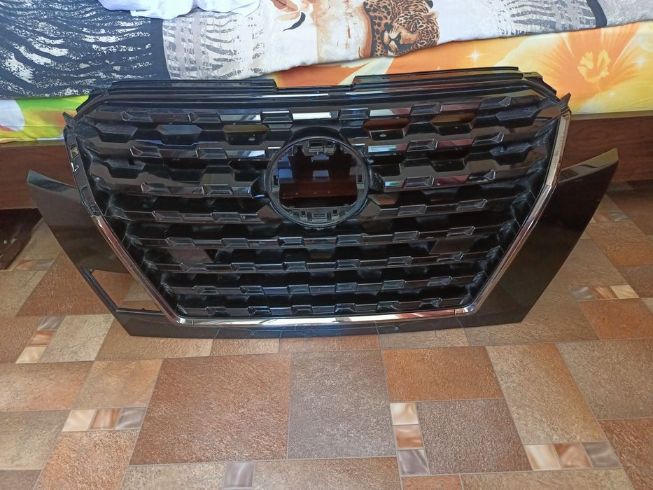 NISSAN KICKS Решетка радиатора 2016 2017 2018 кикс
