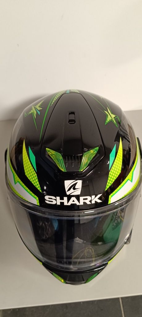 Capacete shark M skwal dragal