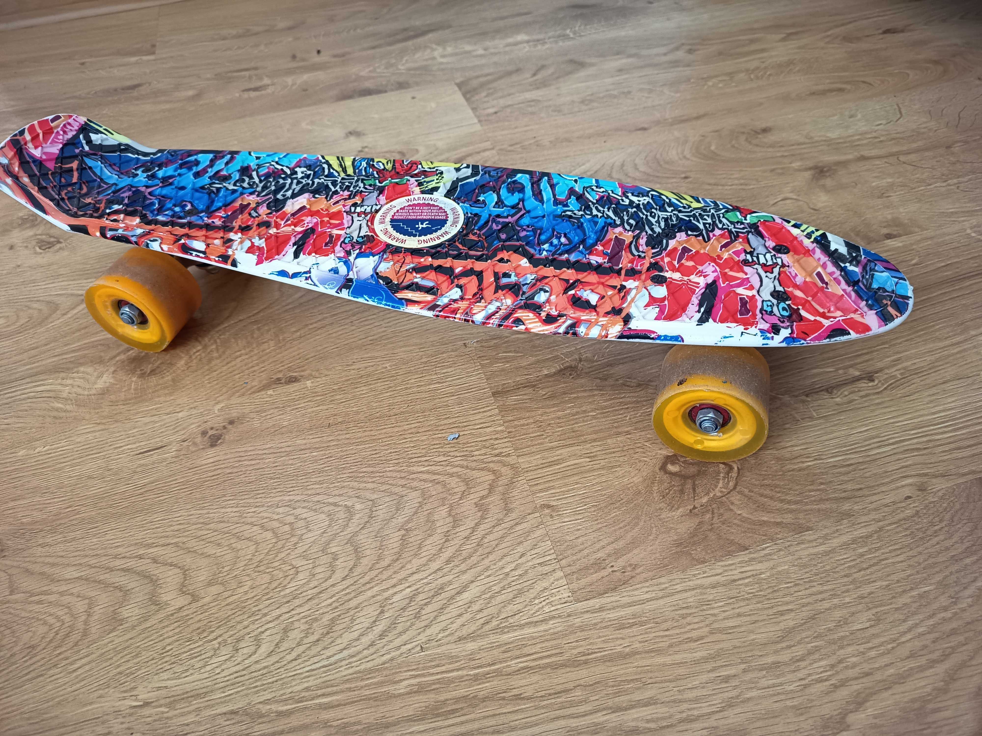 Fishboard fiszka deskorolka 56 cm graffiti F6