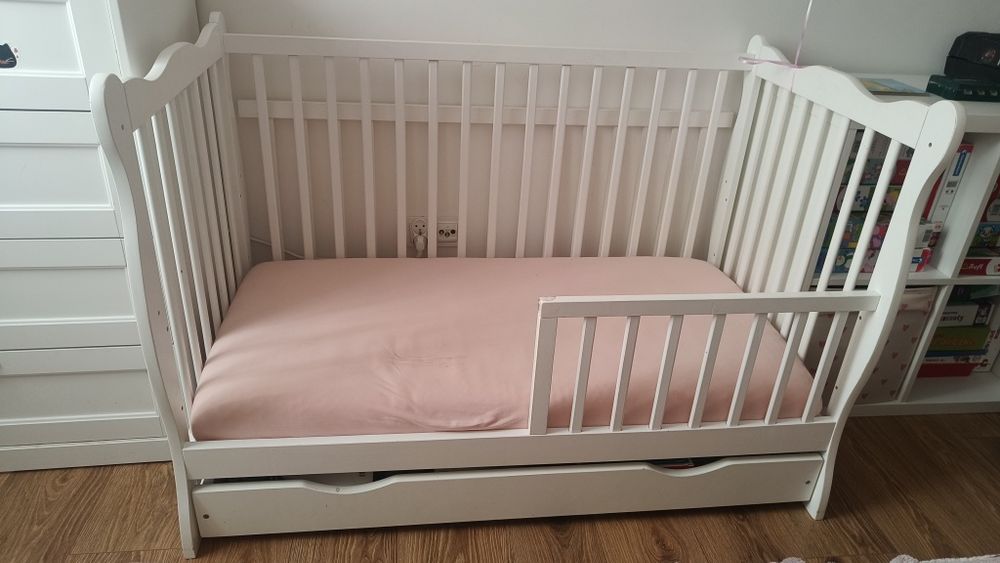 Łóżeczko tapczanik 3w1 wymiary 120x60 stan bdb