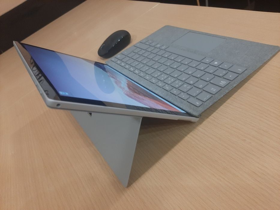 Surface Pro 7 - i7 + Teclado PT