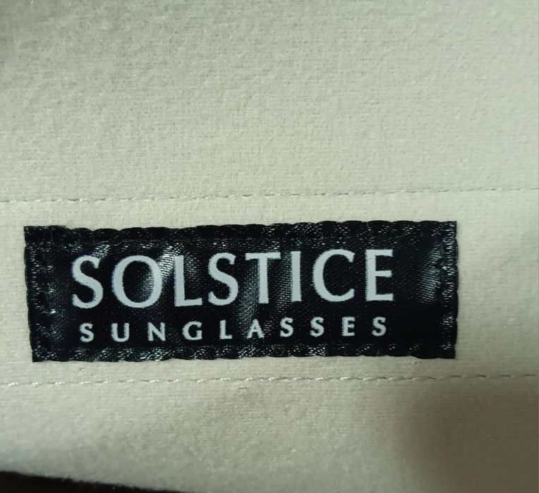 Mochila de senhora beje claro.